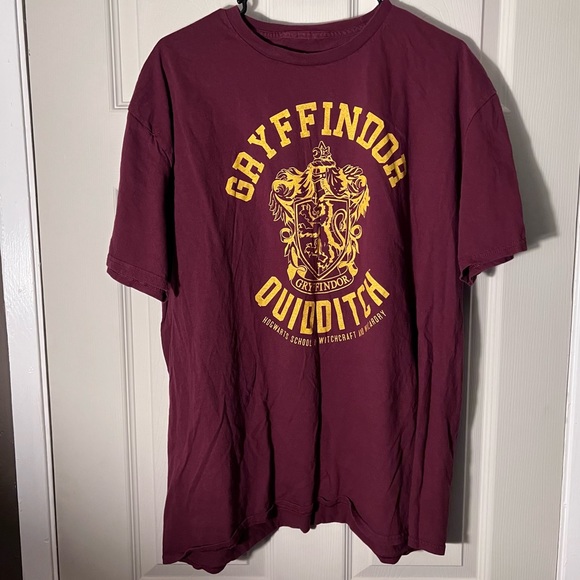 Harry Potter Gryffindor short sleeve Tee. Size XXL - Picture 3 of 6